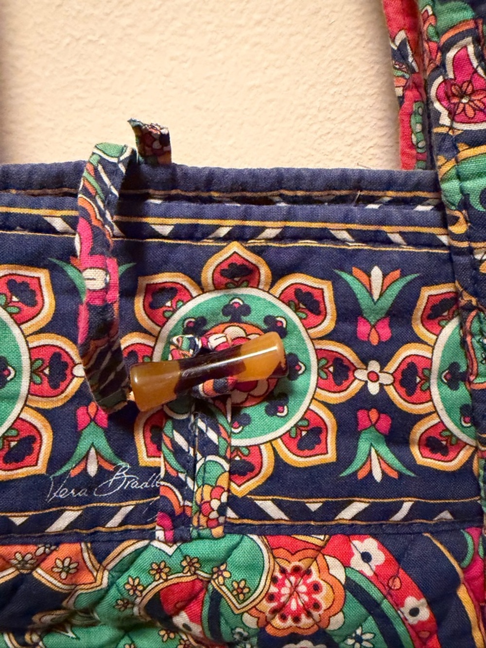 Vera Bradley Large Tote - Picture 6 of 9